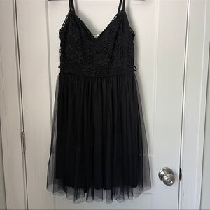Black Lace & Tulle Mini Dress - Elegant Spaghetti Strap